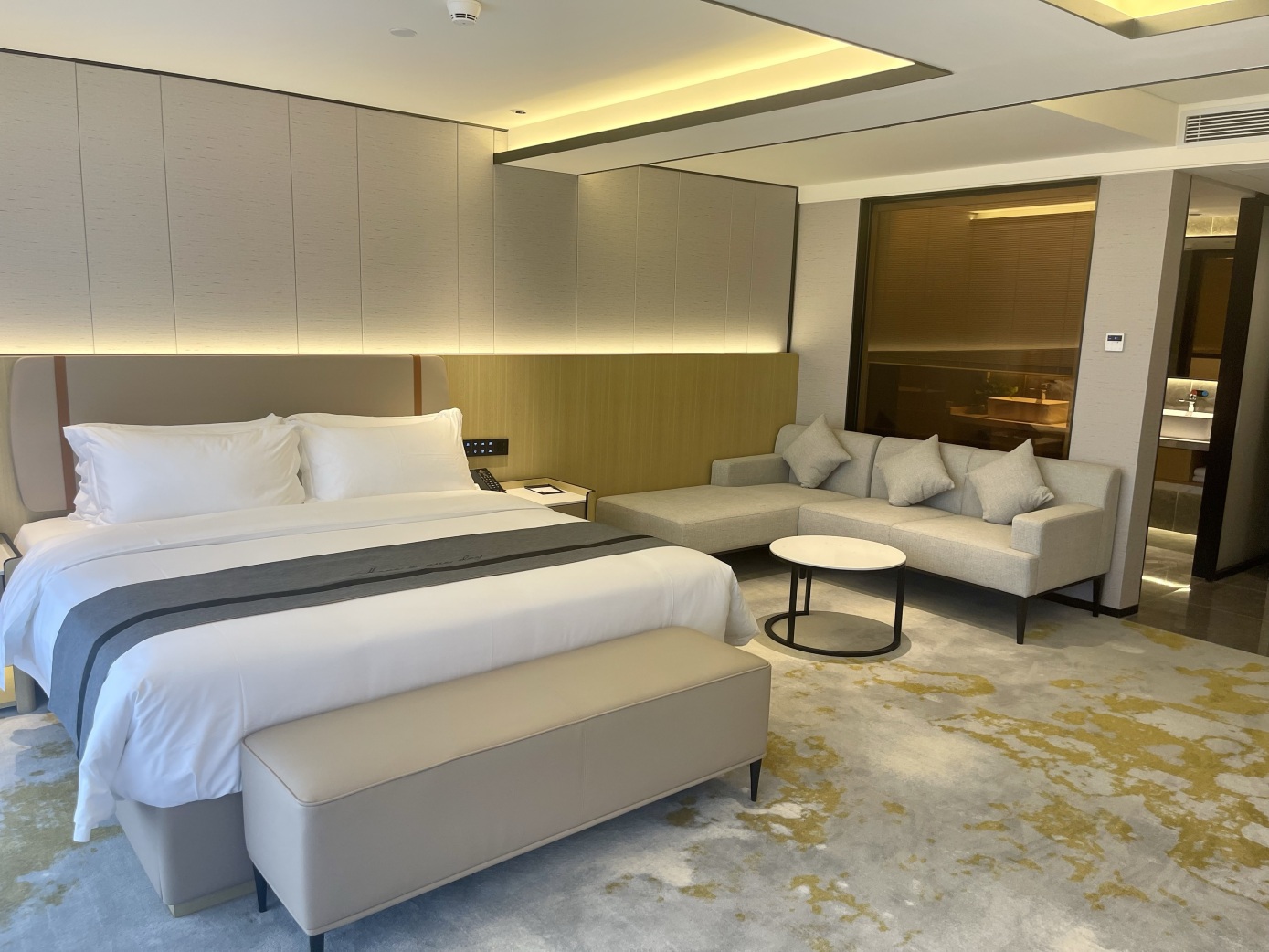 Dejin Garden Hotel (Shenzhen International Convention and Exhibition Center)Hotel Overview