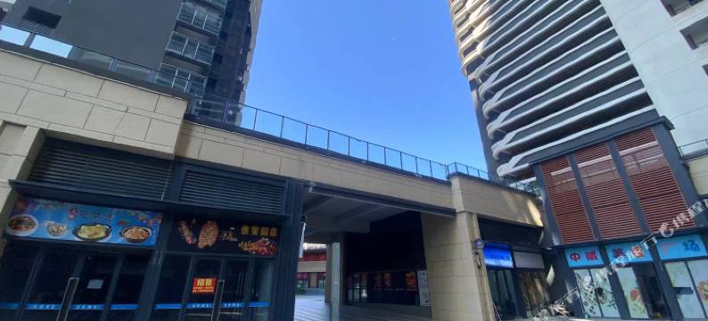 云岸海景美宿(保利金町湾店)图片