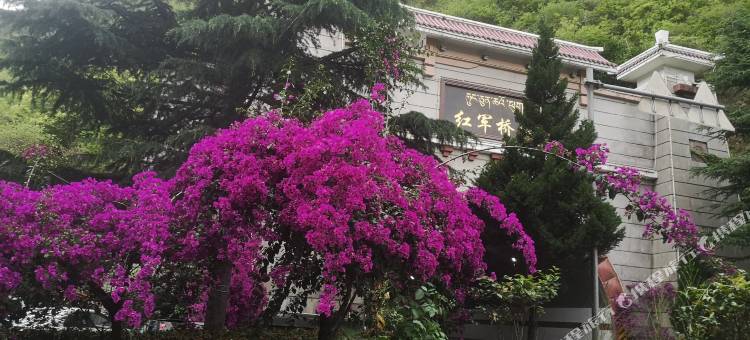 西桥别苑民宿酒店(泸定桥店)图片