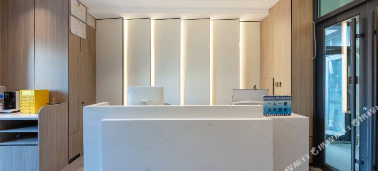 锐思特酒店(石家庄铁道大学荣盛广场店)图片