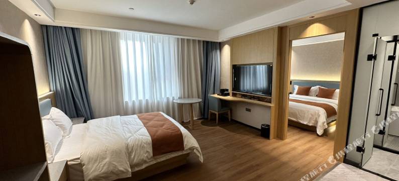 源盈酒店(和田市新夜市店)图片