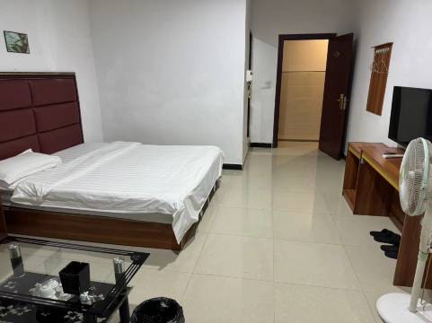 汕头港式公寓(老和惠公路店)