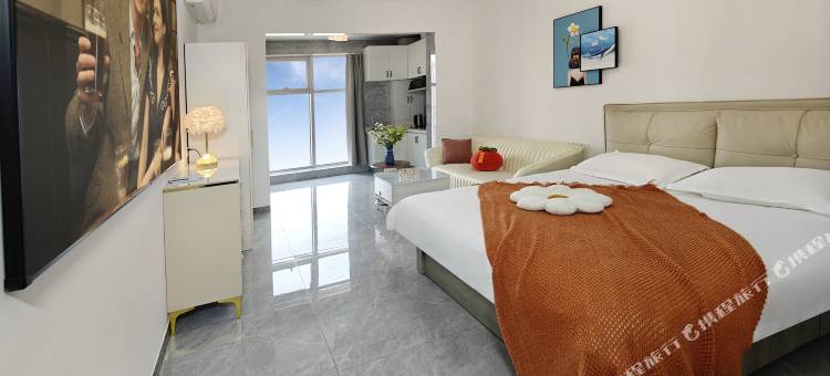 阿龙的家庭影音民宿(体育场地铁站店)图片