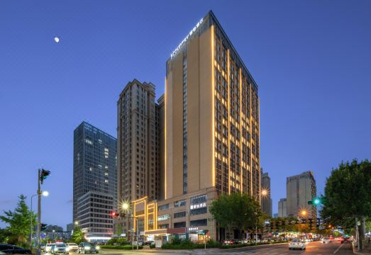 丽怡酒店（日照万象滙万平口景区店）外景图