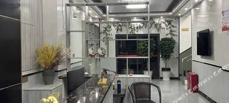 贡觉丽都酒店图片