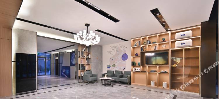 凯里亚德酒店(郑州正弘城枣庄地铁站店)图片