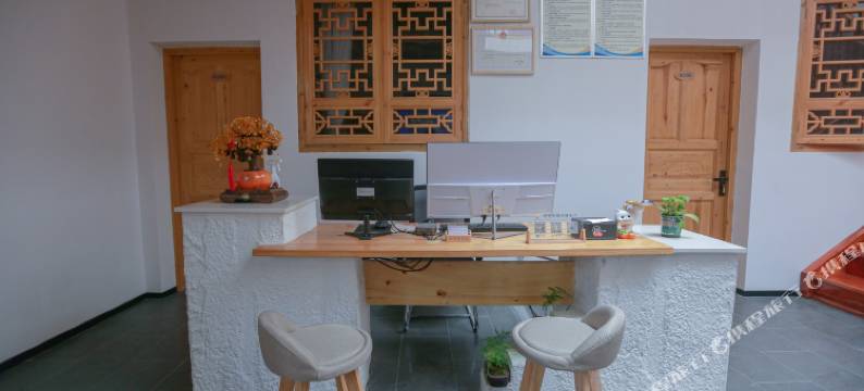 石泉红柿子民宿(后柳镇店)图片