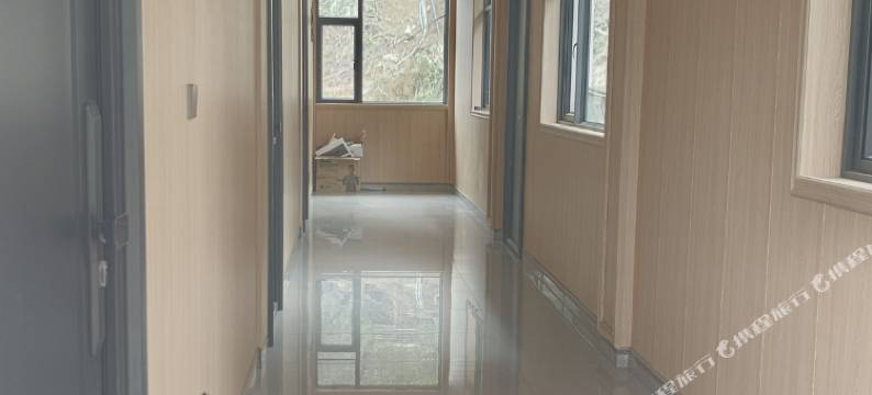 虎跳峡云锦客栈图片