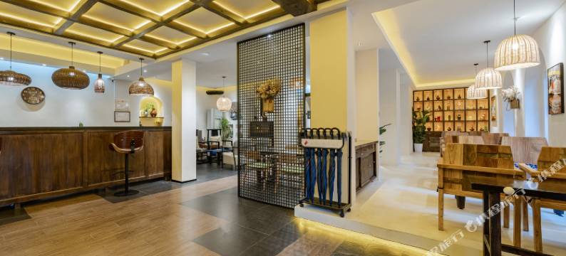 苗丽·枕月山堂图片