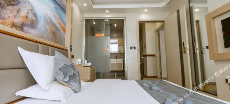 独山尚品主题酒店(县人民医院店)图片