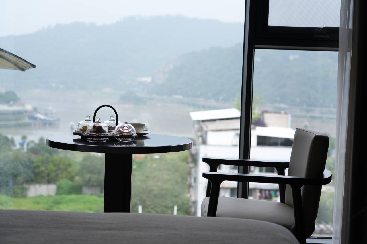 STADSBESÖK龙珠酒店(宜宾合江门大观楼店)图片