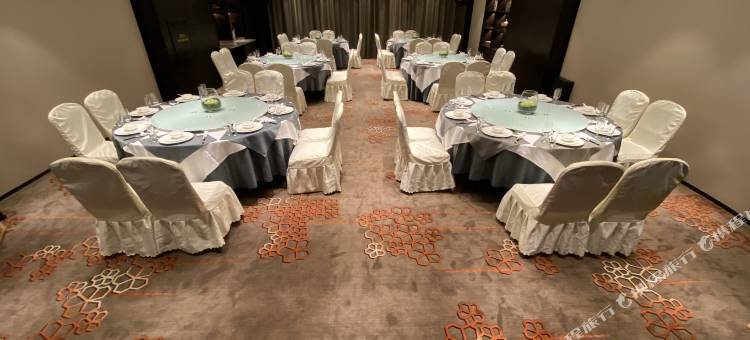 方正龙跃尊享酒店图片