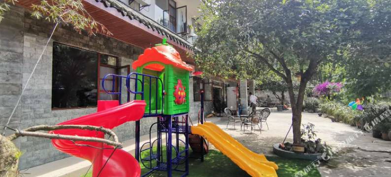 峨眉山平湖山庄(景区店)图片