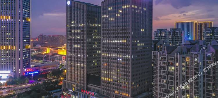 丽呈千寻酒店(新乡宝龙城市广场店)图片