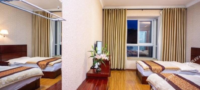 香格里拉鸿春萍客栈(独克宗古城店)图片