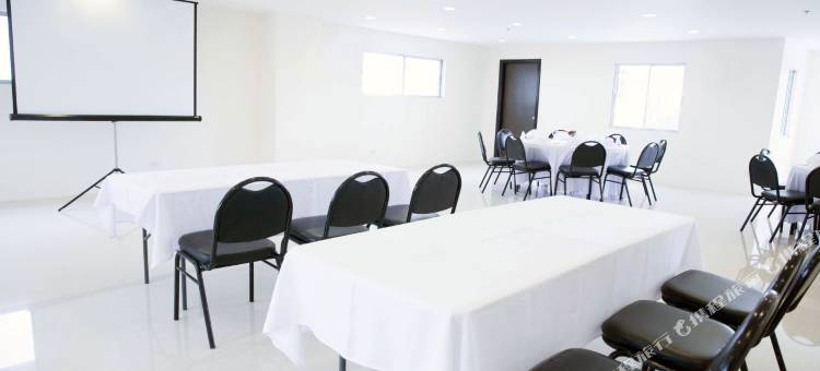 尼科尔斯机场酒店(Nichols Airport Hotel)图片
