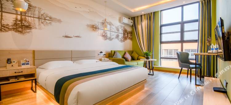 旅途精选酒店(曲靖小坡收费站店)图片