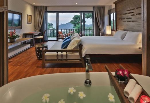 Pimalai Resort & Spa Hotel Overview