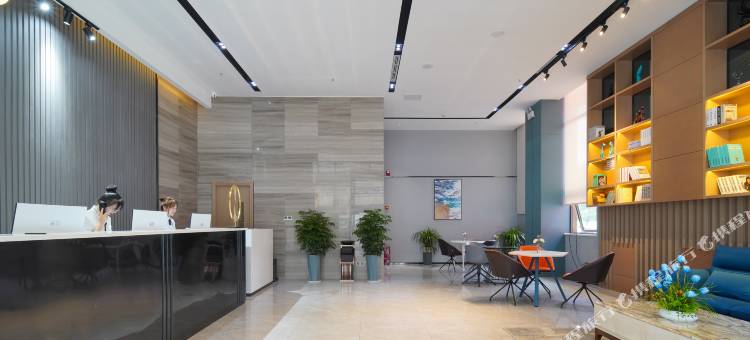 丽呈睿轩酒店(贵阳龙洞堡机场店)图片