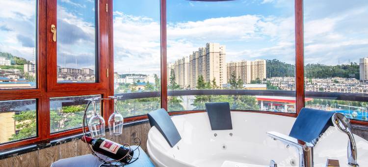 云之尚云连锁·华晨酒店(玉溪师范学院店)图片