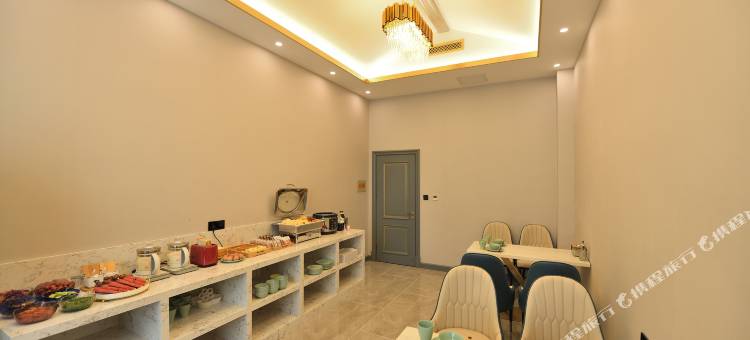 锦州橘子酒店(古塔公园店)图片