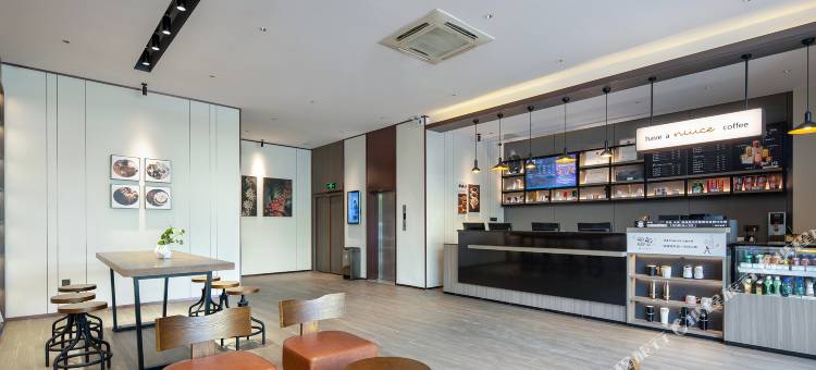 汉庭酒店(长沙梅溪湖东地铁站店)图片