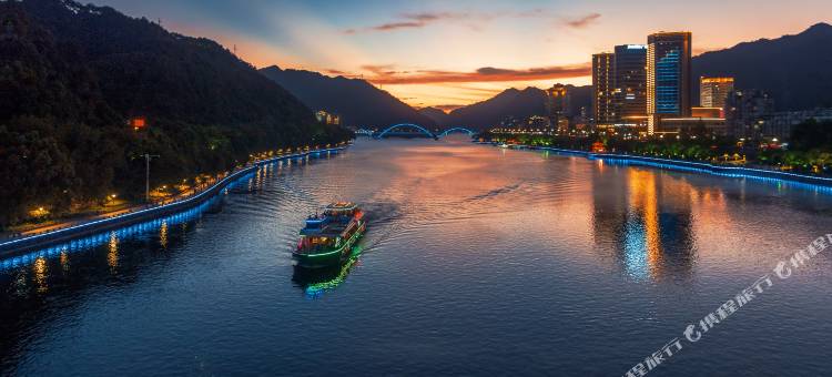 杭州千岛湖皇冠假日酒店图片