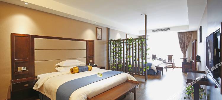 皇宫楼酒店(泸州高铁站西南商贸城店)图片