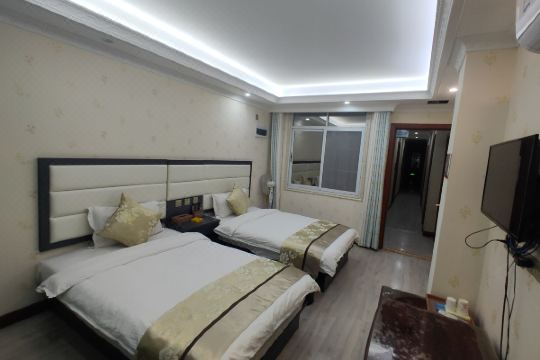 冕宁锦鑫商务酒店