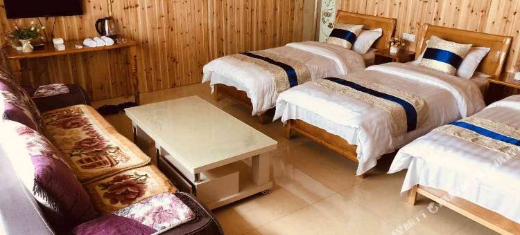 婺源石城赏枫人家(石城红枫叶景区店)图片