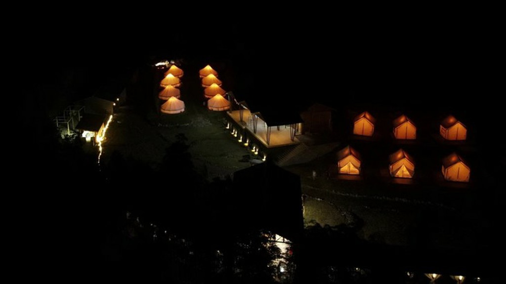 Tongshan Fengling Valley Wild Luxury Tent CampOver view