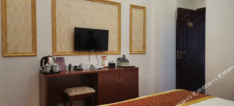 乡城卓美亚商务酒店图片