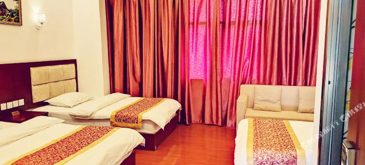 乡城卓美亚商务酒店图片