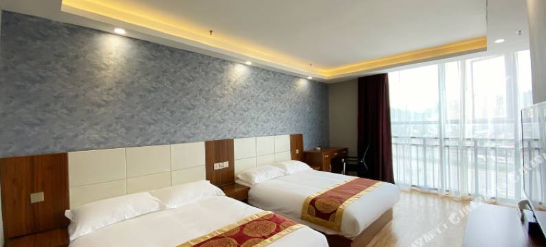 耀正商务酒店(贵阳龙洞堡机场中兴地铁站店)图片