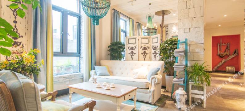 悦里·见山云栖(重渡沟演艺广场店)图片