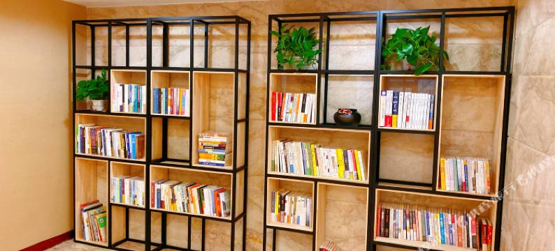 逸景大酒店(湖南工业大学神农万达店)图片