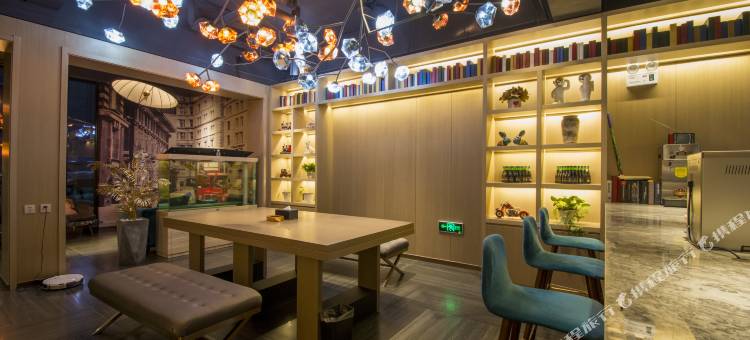 灰鲸酒店(保定保百购物广场复兴路体校店)图片