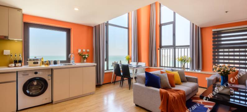 云海湾海景LOFT度假公寓(青岛火车站金茂湾购物中心店)图片