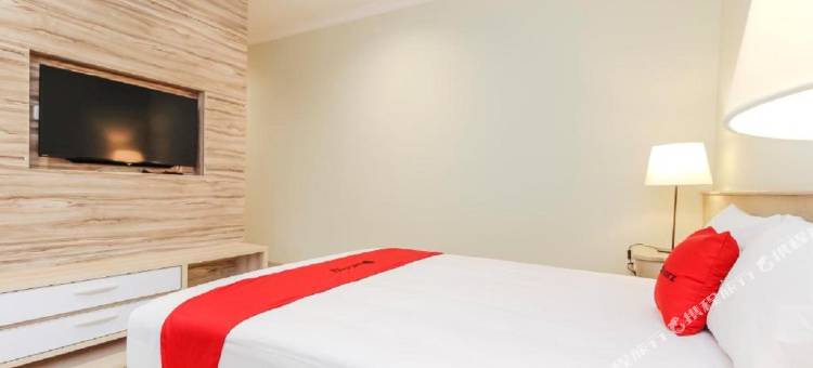 RedDoorz Premium Near Ragunan Zoo 2图片