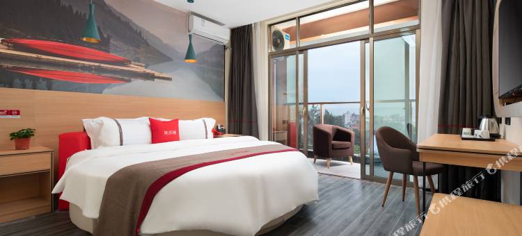 乐东凯美悦影院酒店(黄流车站店)图片