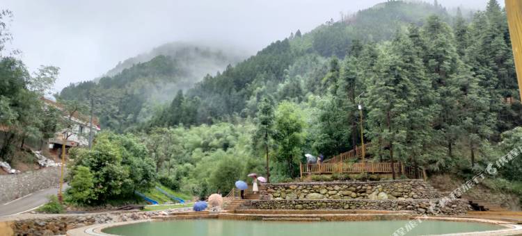 贺州瑶山往事民宿图片