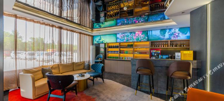 有戏电影酒店(中卫鼓楼东街店)图片