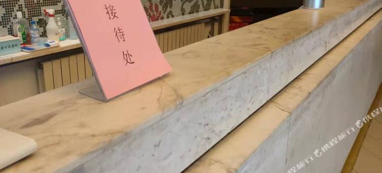 凯冠电竞民宿(德州火车站步行街店)图片