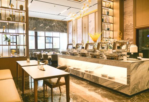 GreenTree Eastern Hotel (Nancheng Gaotiezhan) Hotel Overview