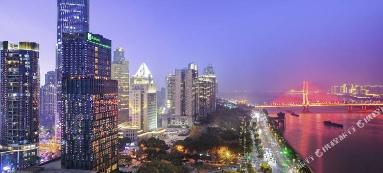 南昌江景假日酒店图片