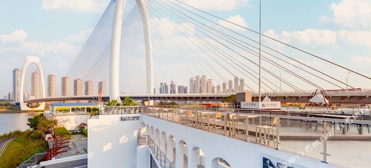 南宁乐壳水畔酒店(万象城方特东盟神画店)图片