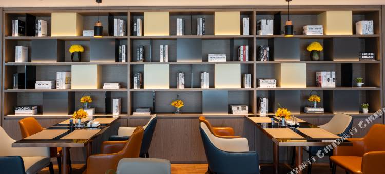 宜尚酒店(沌口体育中心南太子湖店)图片