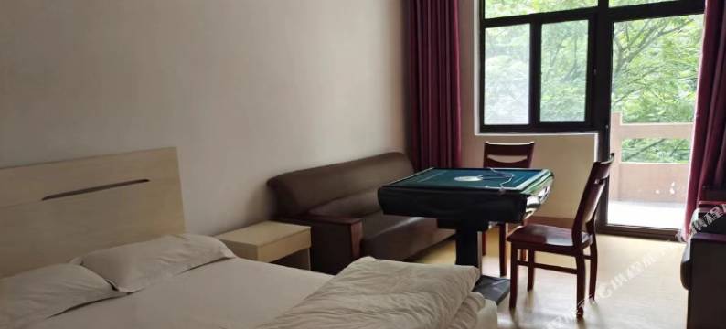 鲁山石人山庄图片