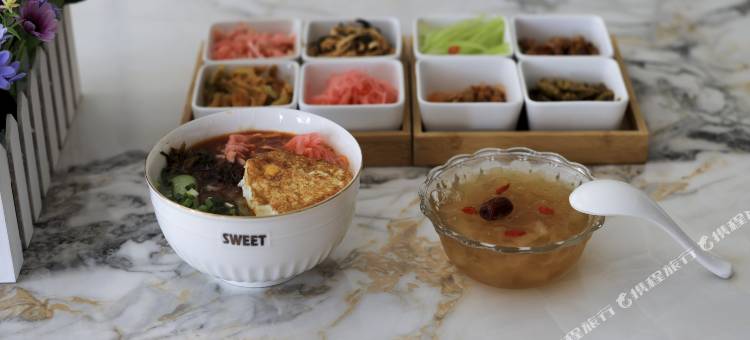 曲靖齐汇智能酒店(麒麟区花柯夜市店)图片