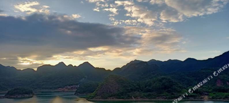桃花湖全景民宿图片